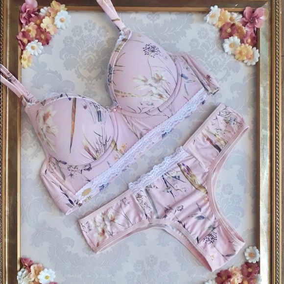 Donna Dolce | *compare to Victoria’s secret Other - High quality Brazilian bra and panty push-up